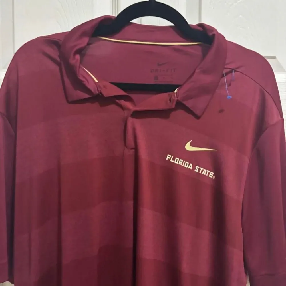 Nike Men's Burgundy and Red Polo-shirts